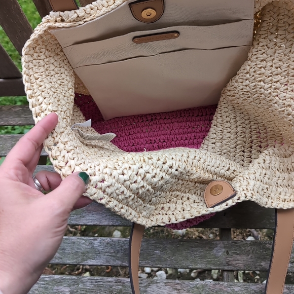 Two-Tone Straw Tote Bag - Pink and Tan - Picture 3 of 15
